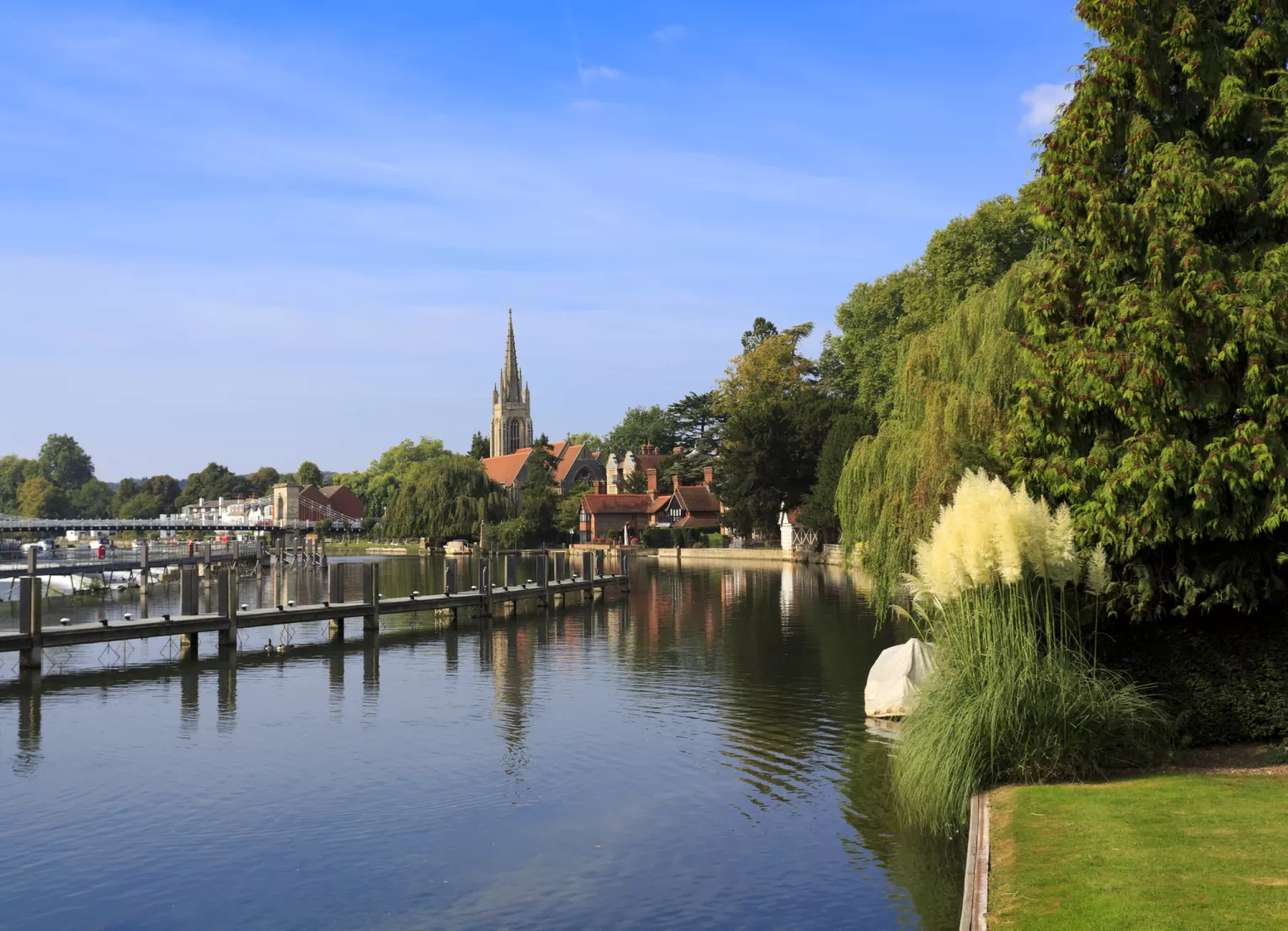 The church and weir at Marlow